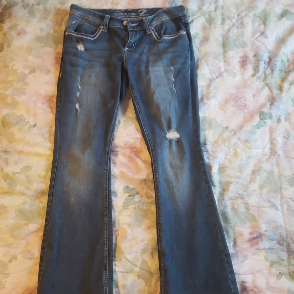 Boot cut jeans